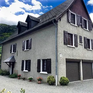 Venasque Vue , Saint-Mamet France